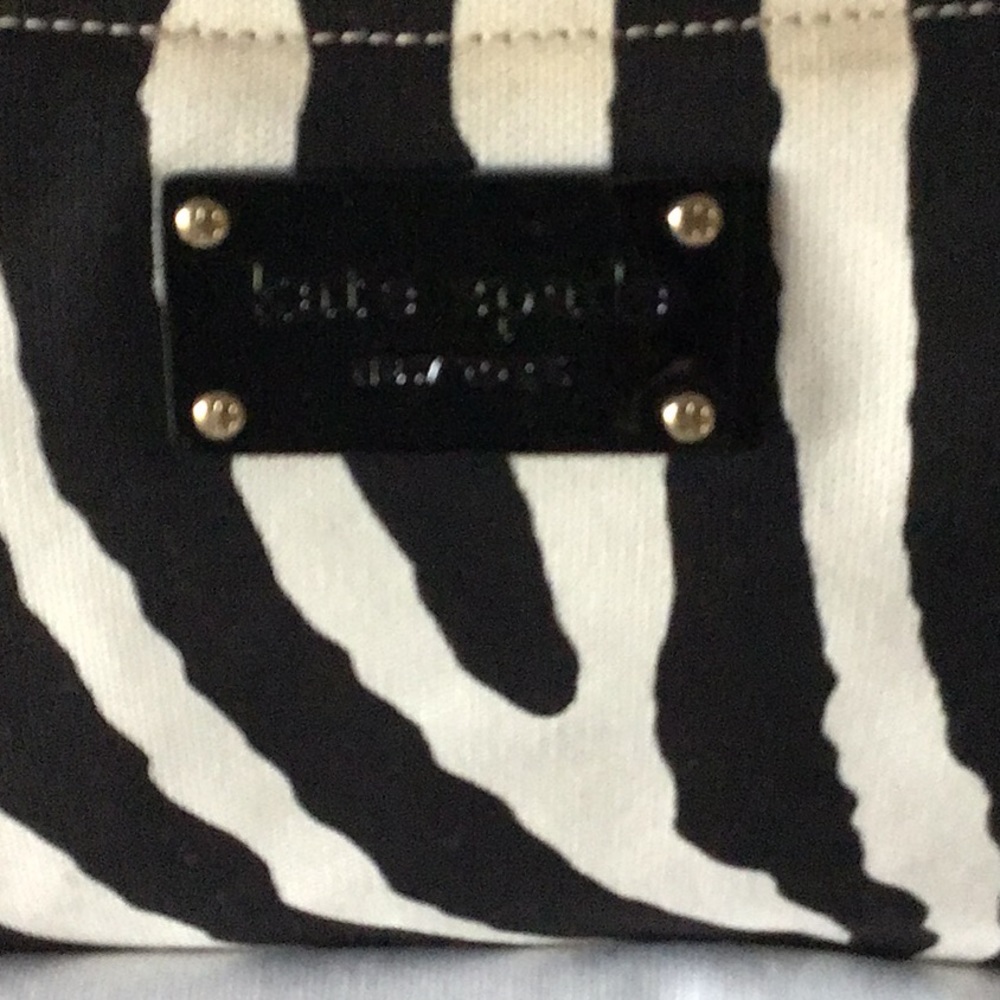 Purse - Picture 2 of 3